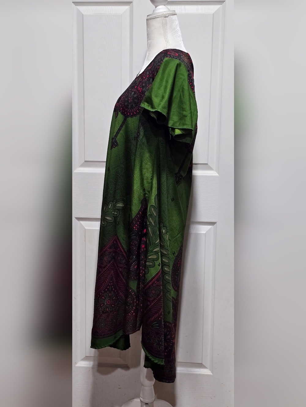 Lapogee Bold Print Green Short-Sleeve Dress with Red & Black Accents - Picture 5 of 11